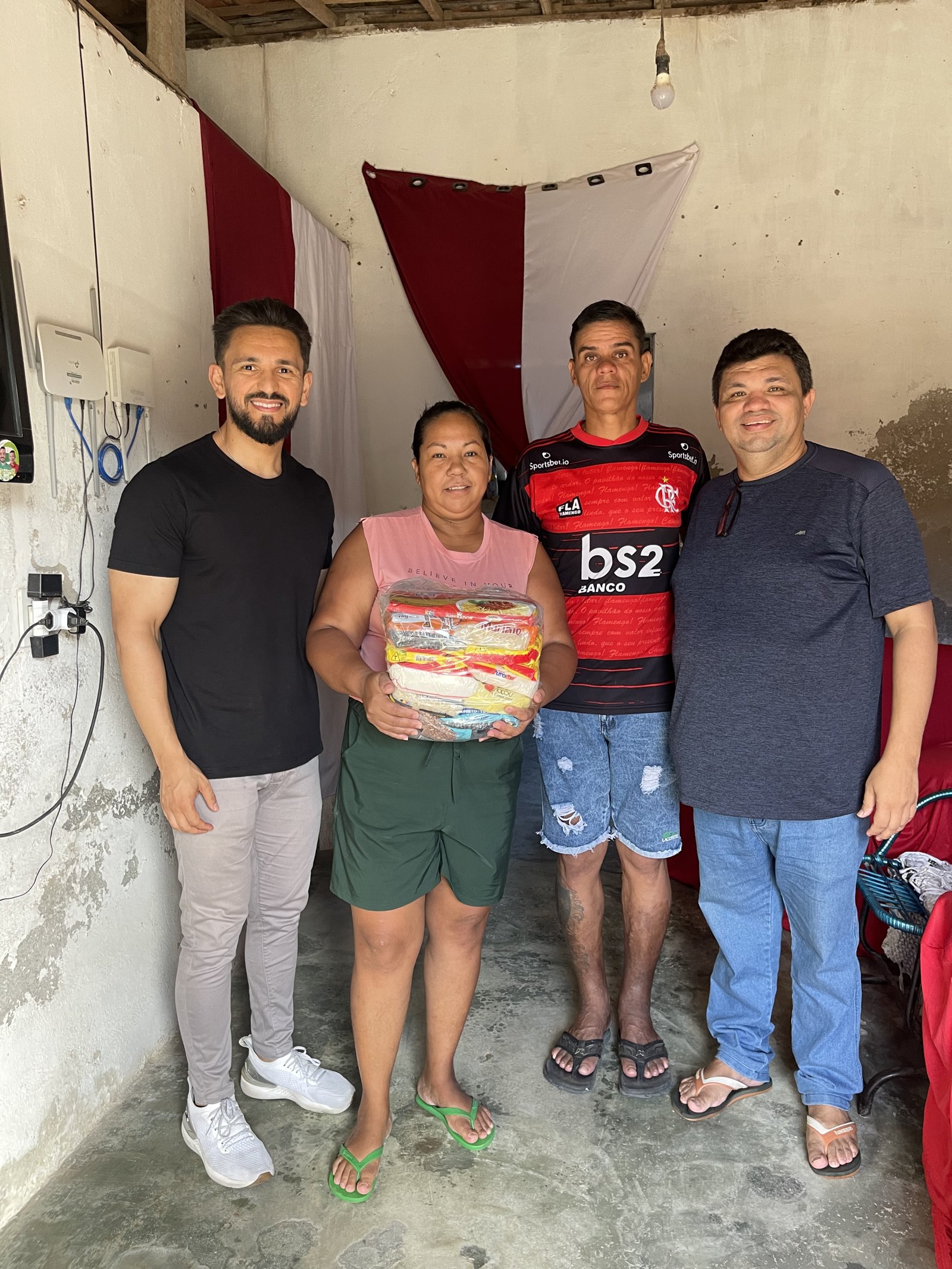 Entrega dos Kits de Alimentos — registro 3
